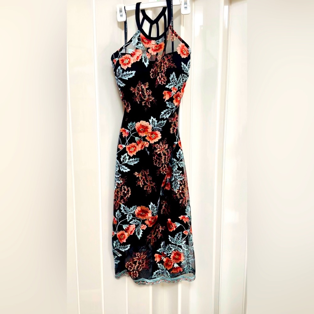 NWTs Guess floral dress